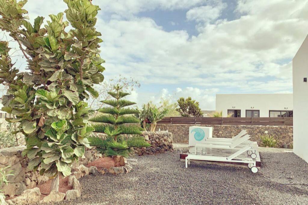 Agua Guesthouse Lajares Villa Con Jacuzzi Exterior photo